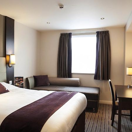 Premier Inn Fort William Exterior photo