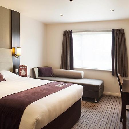 Premier Inn Fort William Exterior photo