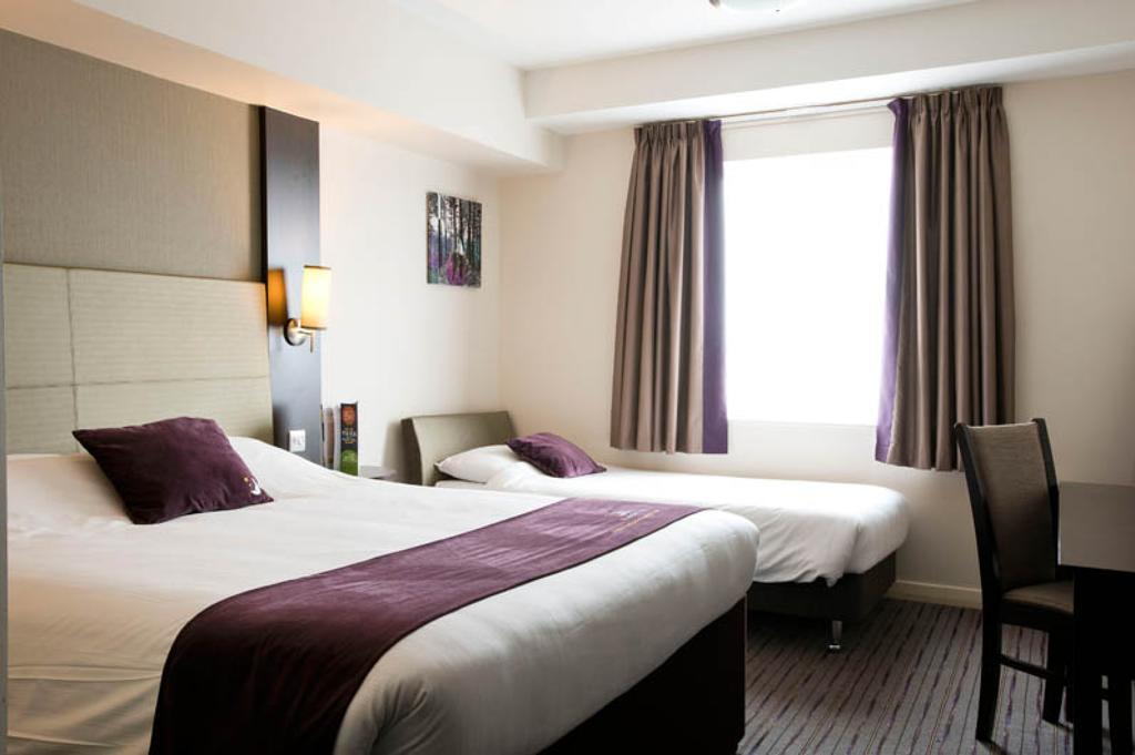 Premier Inn Fort William Exterior photo